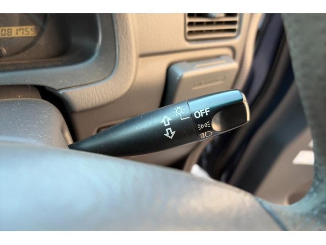 0507930A30260116W00118.jpg