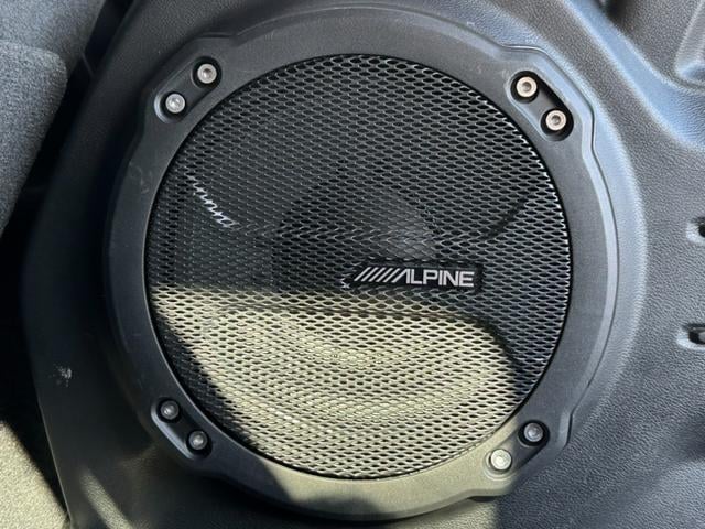 20857472_carP_l_17.jpg