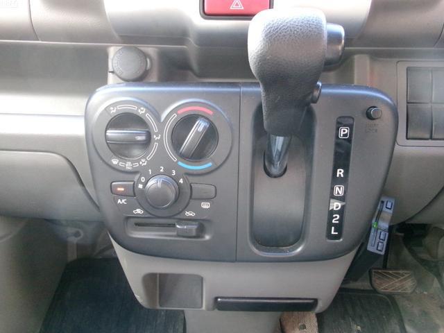 0902281A30251230W00716.jpg