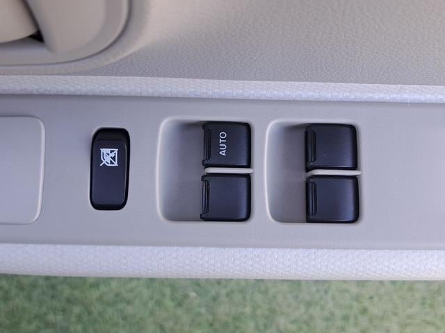 0401923A30251215W00211.jpg