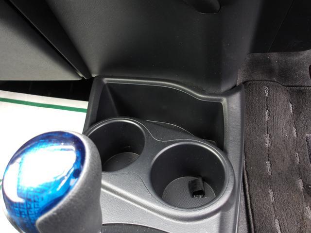 0401423A30251031W00116.jpg
