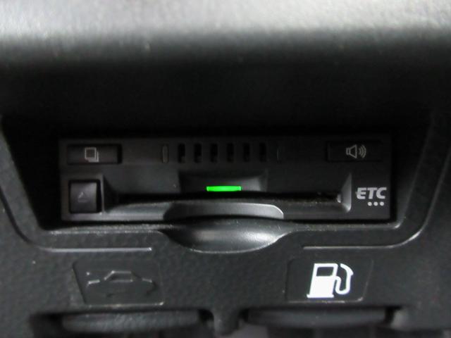 0541410A30260410W00112.jpg