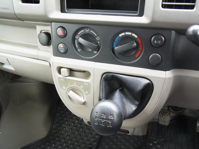 0580696A30260221W00102.jpg