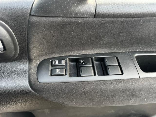 0540896A30250505W00114.jpg
