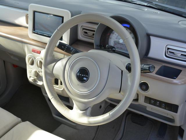 0401951A30241213W00215.jpg