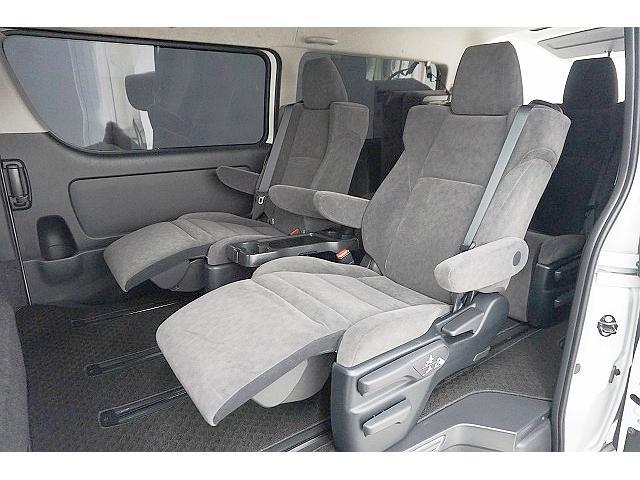 0551452A30260105W00116.jpg