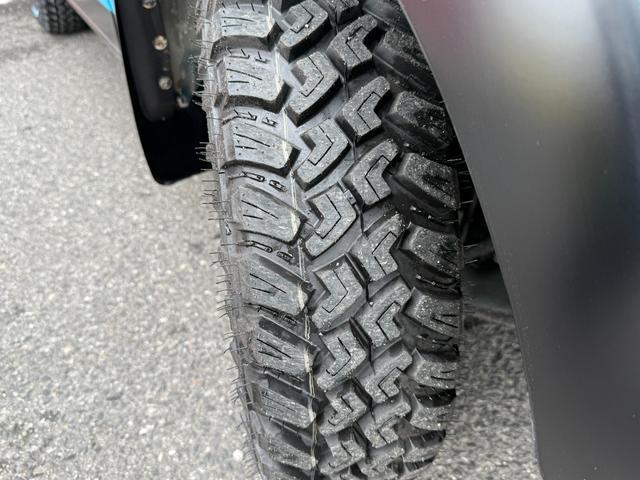 0561415A30260328W00215.jpg