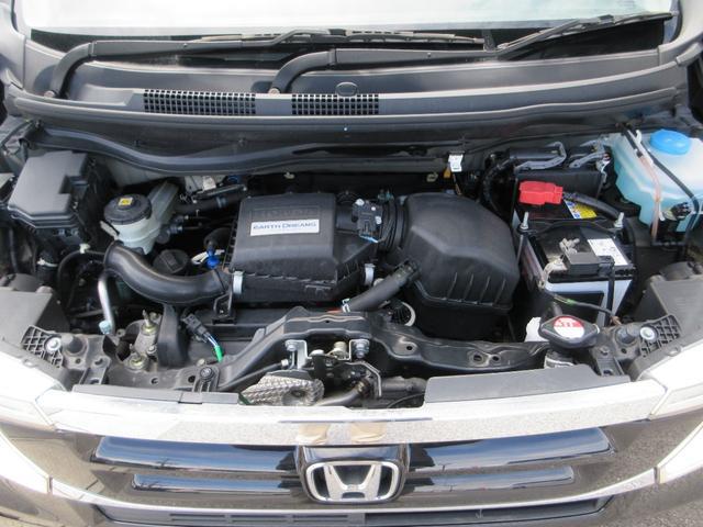 0706894A30260327W00111.jpg
