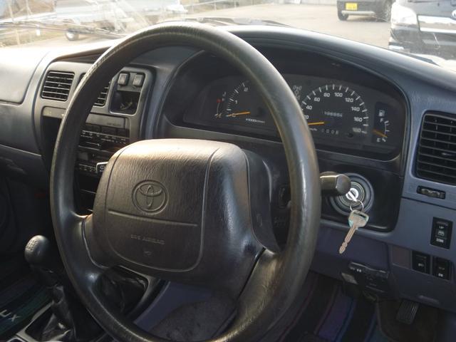 0902301A30251125W00107.jpg