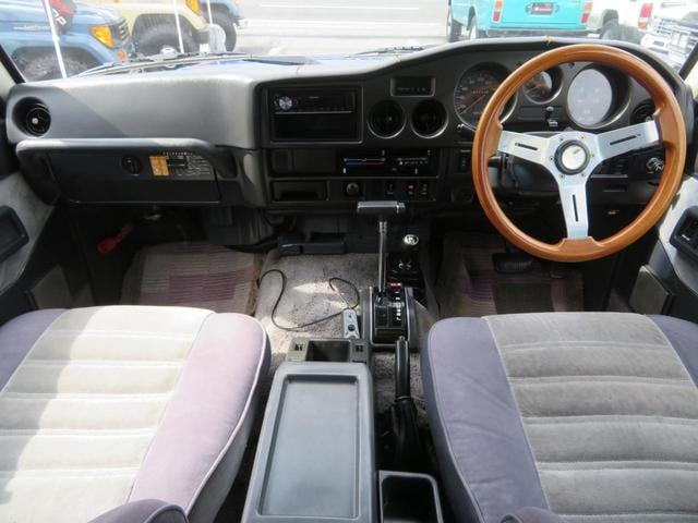 0506994A30251006W00203.jpg