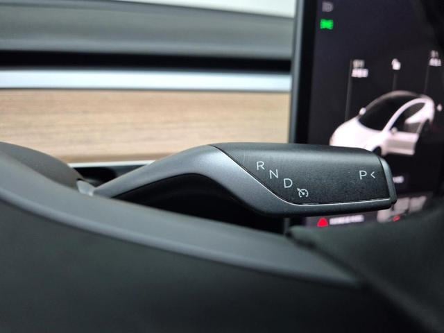5091501738R8.jpg