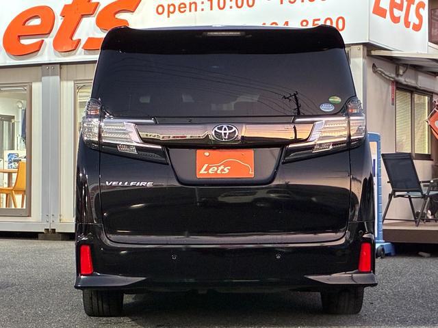 0561558A30251115W00111.jpg