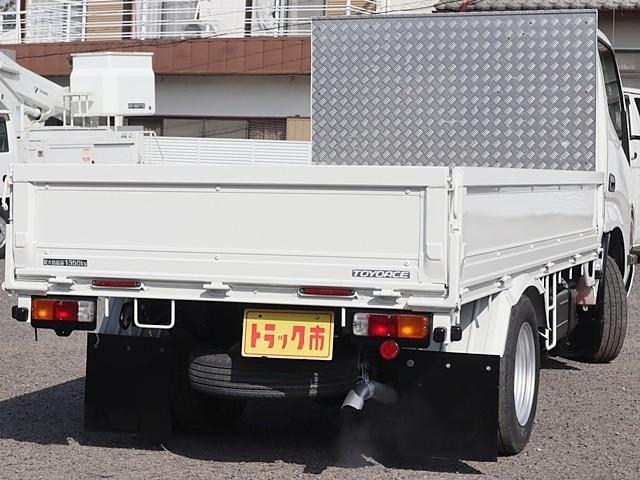 9063f9e857f6fb8957e7ec1dd0d52eb3.jpg