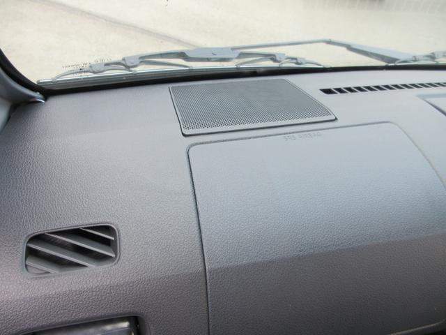 0402242A30251101W00118.jpg