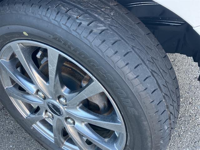 0901555A30251104W00218.jpg