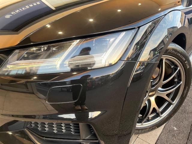 22659978_carP_l_7.jpg
