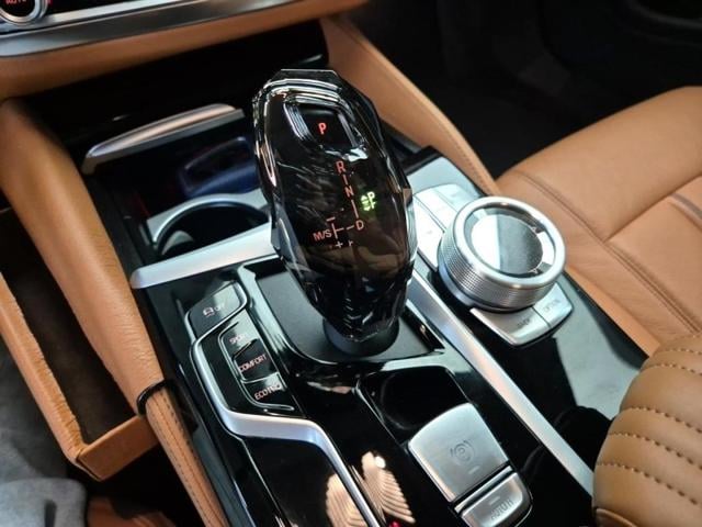 4081502217R8.jpg
