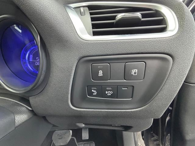 0700199A30260105W00217.jpg