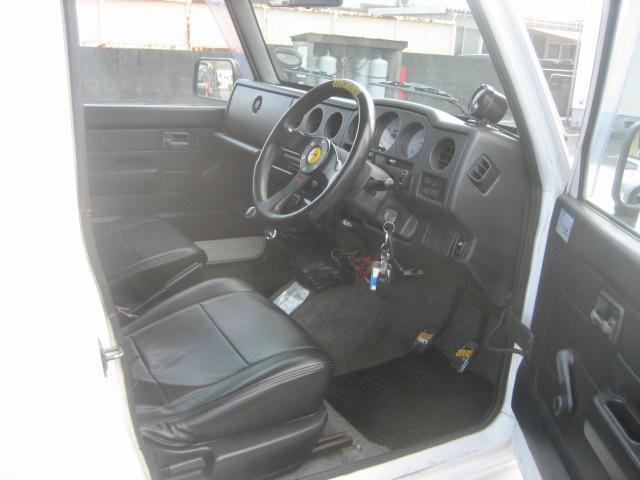 5cb18700b44ccb589f37f5d32e61821f.jpg