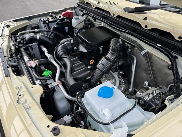 0404361A30250601W00102.jpg