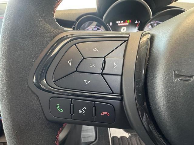 9210183A20250921O00115.jpg