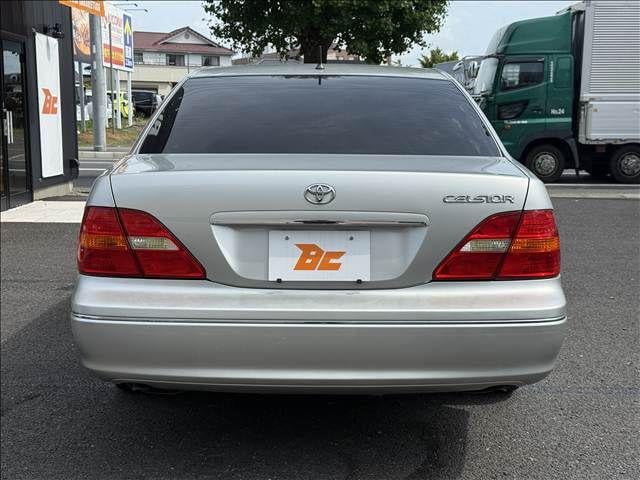 cdb3fa4d84dd9c7213c9ce495850722a.jpg
