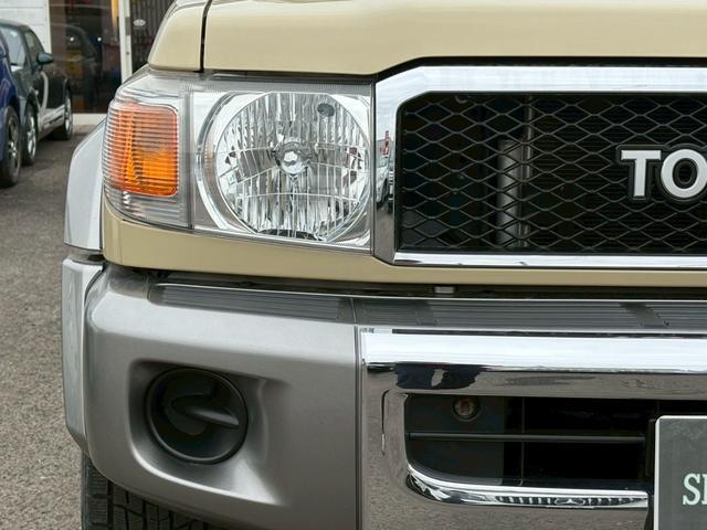0901572A30260404W00111.jpg