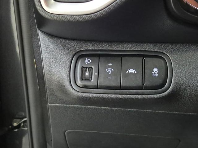 5121501582R16.jpg