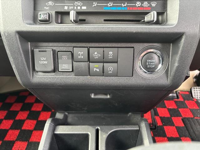0707854A30260207W00217.jpg