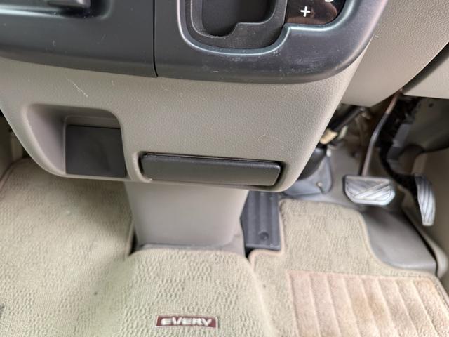 0720089A30260306W00214.jpg