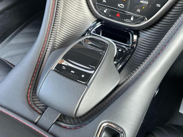 0707622A30250828W00109.jpg