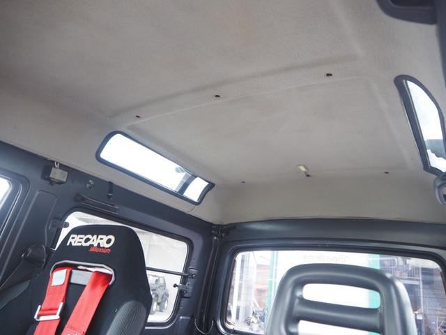 0904095A30240722W00215.jpg
