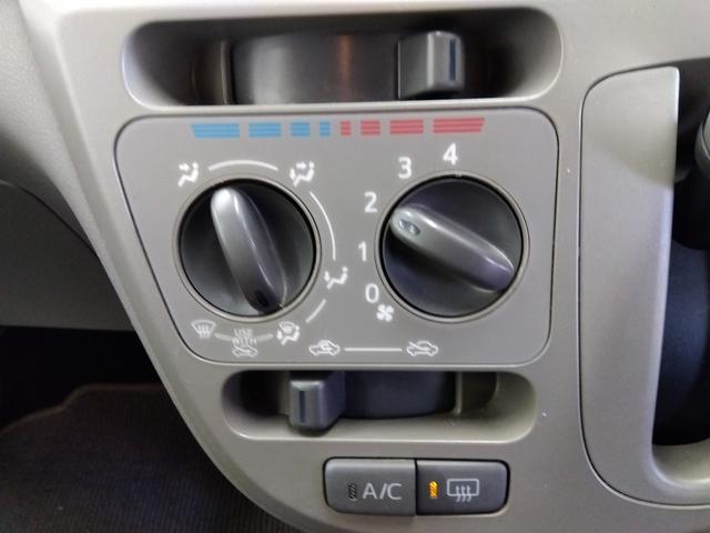 0310121A30250327W00215.jpg