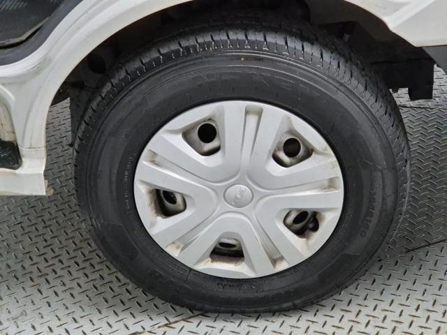 5121002702R16.jpg