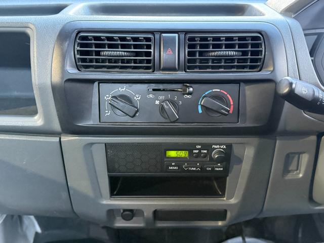 0902026A30260220W00403.jpg