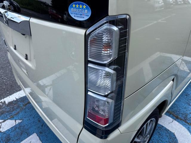 0404193A30250726W00114.jpg