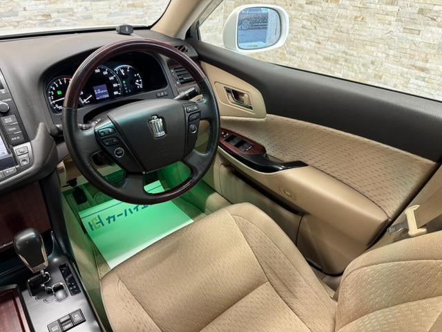 21078485_carP_l_8.jpg