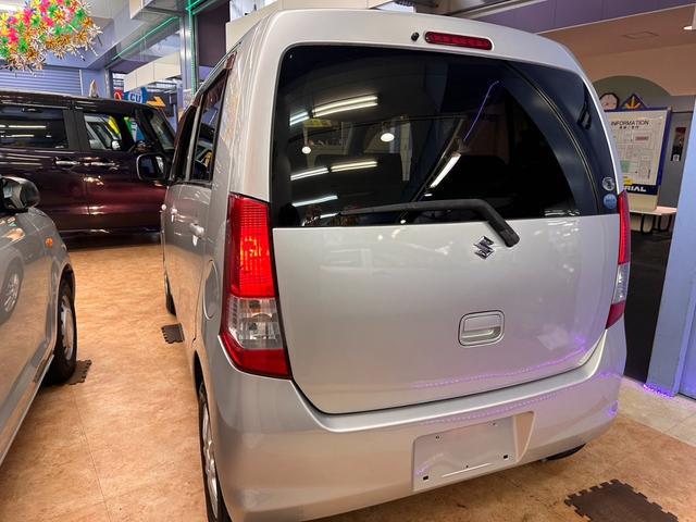 0300842A30240531W00218.jpg