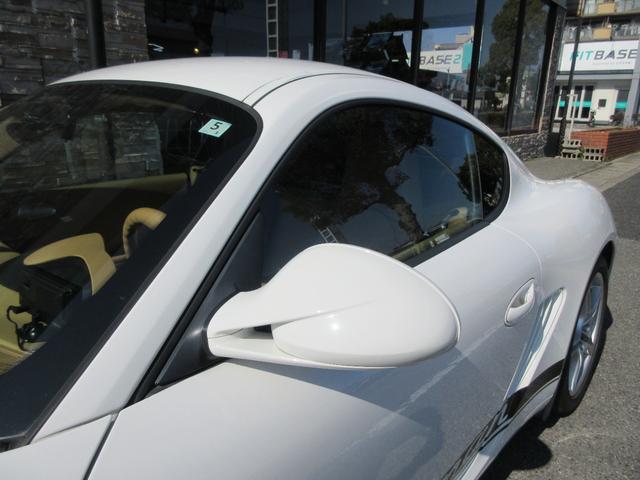 9700022A30260316W00112.jpg