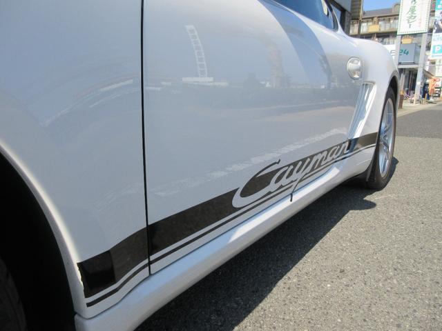 9700022A30260316W00114.jpg