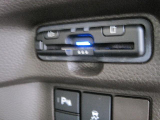 1101641A30250709W00117.jpg