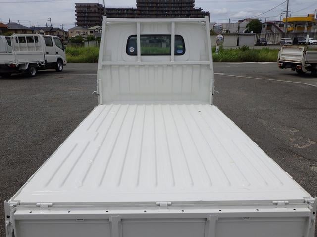 0704331A30250715W00119.jpg