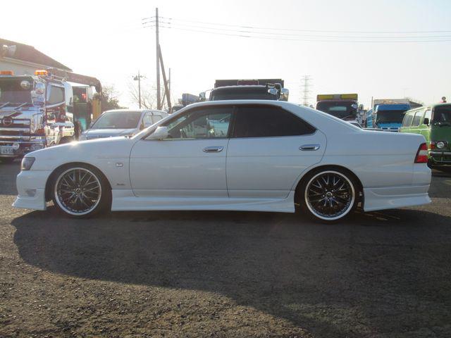 8cd8e9c75f66f2aec9dec048fcfbdd39.jpg
