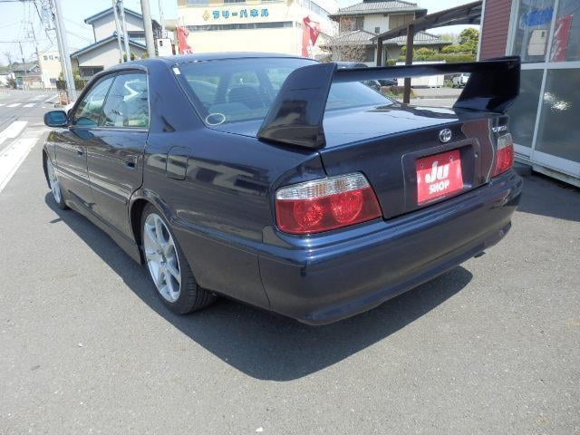12709992_carP_l_4.jpg