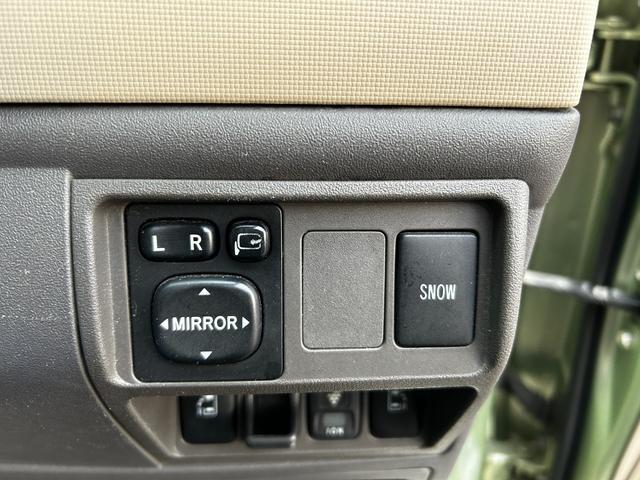 0500312A30260402W00116.jpg