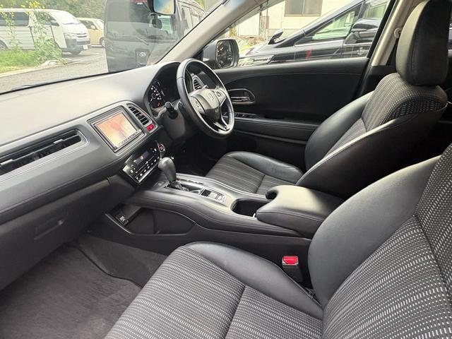 0128486A30260407W00114.jpg