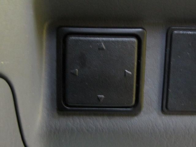 0530123A30251107W00617.jpg