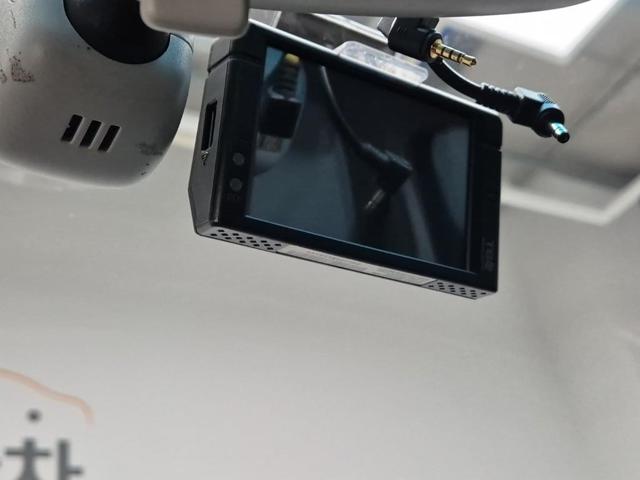 5101000894R15.jpg