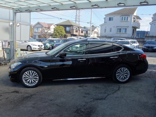 0508329A30251220W00108.jpg