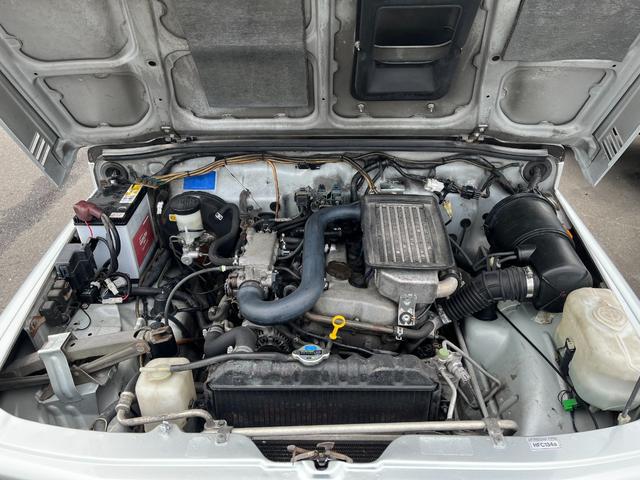 0902905A30240807W00111.jpg
